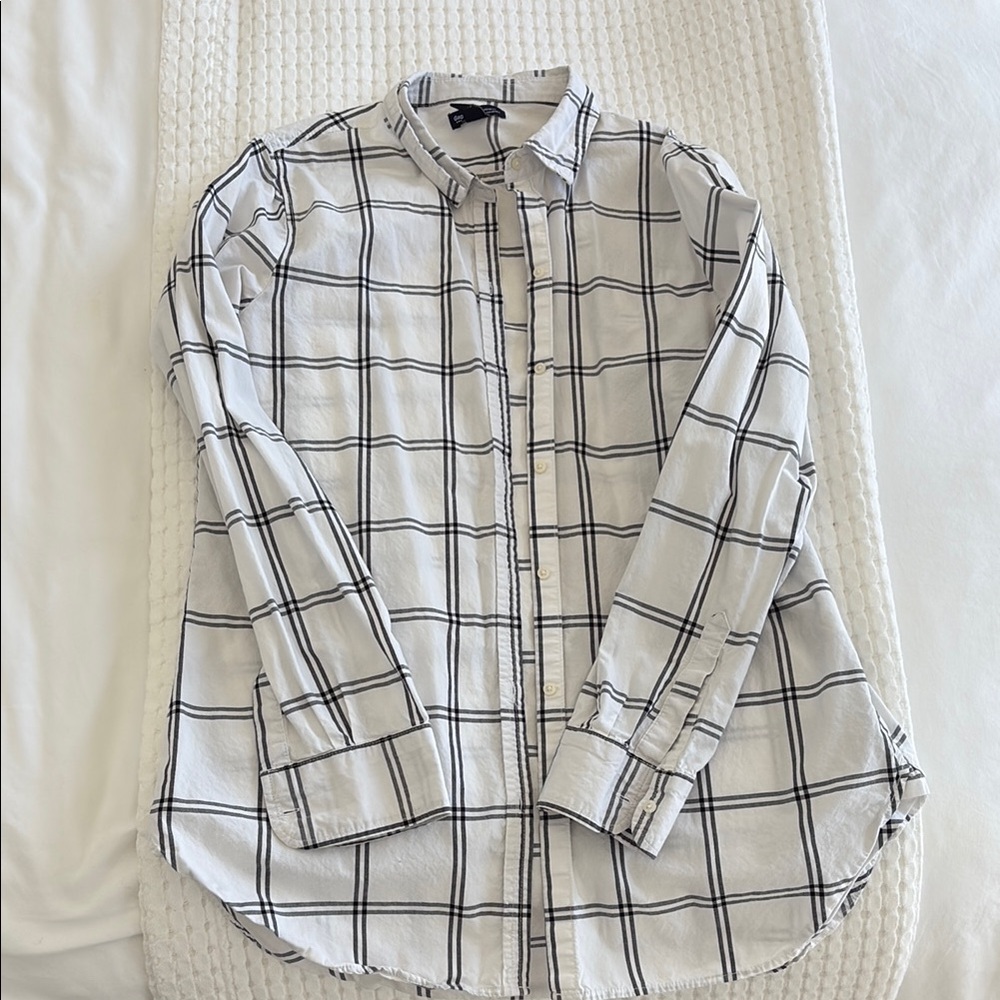 Classic White and Black Checkered Women’s Shirt